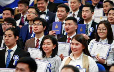 Реформа образования Монголии: как английский язык расколол Великий Хурал